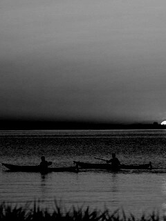 Рыбаки на лодках обои