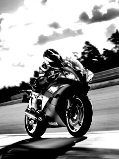 Мотоциклист на треке обои