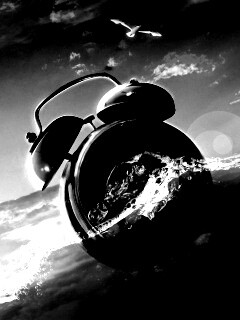 Уплывающее время обои