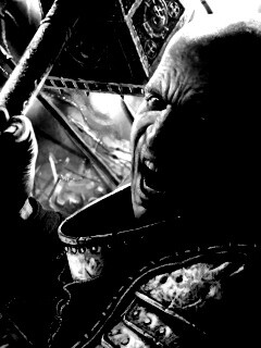 Воин с боевым молотом обои