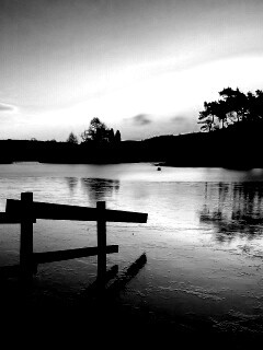 Красивый закат на озере обои