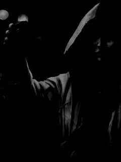 Девушка с гранатой обои