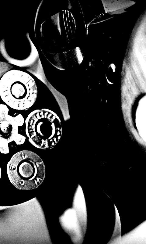 Револьвер обои