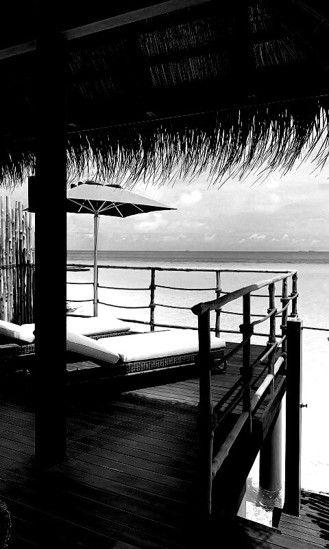 Домик на пляже обои