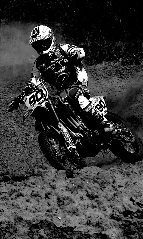 На мототреке обои