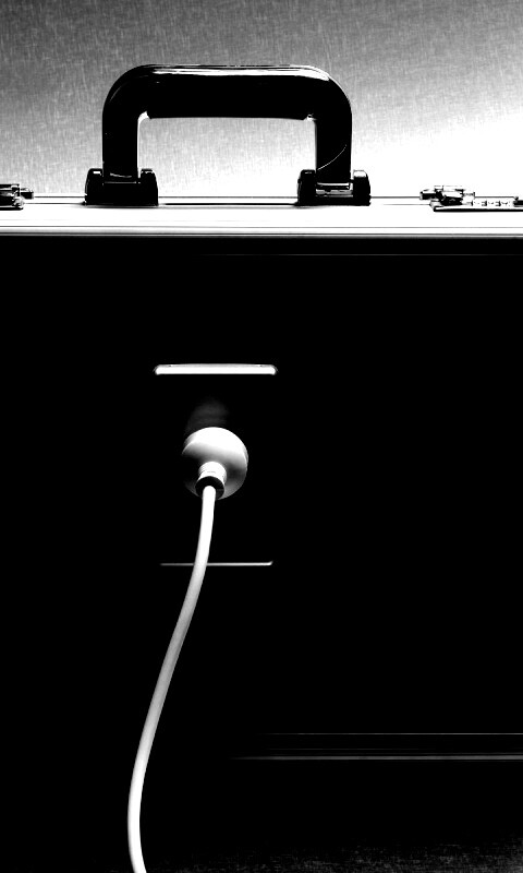 Розетка на кейсе обои