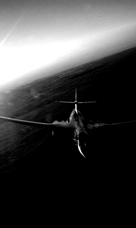 Ту 160 над облаками обои