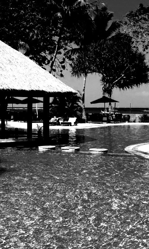 Бассейн отеля обои