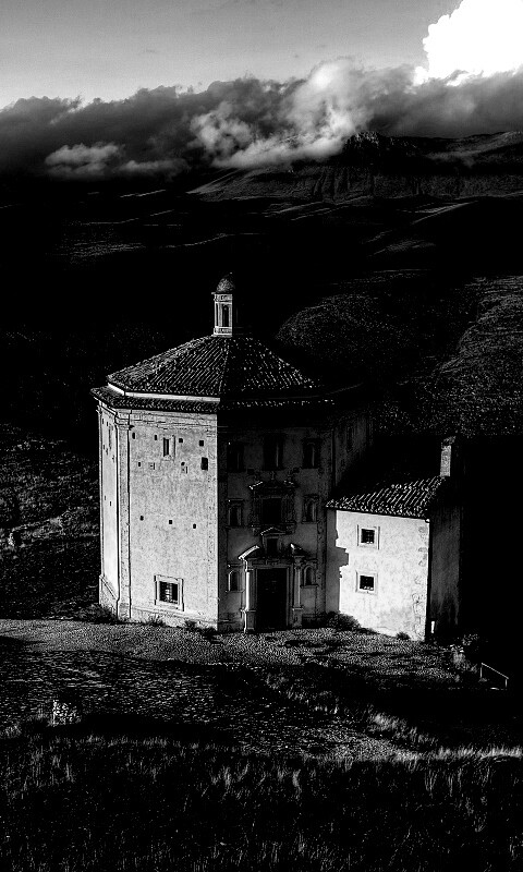 Церковь в Италии обои