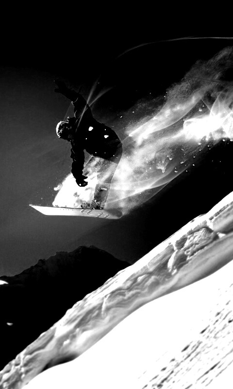 Сноубордист в прыжке обои