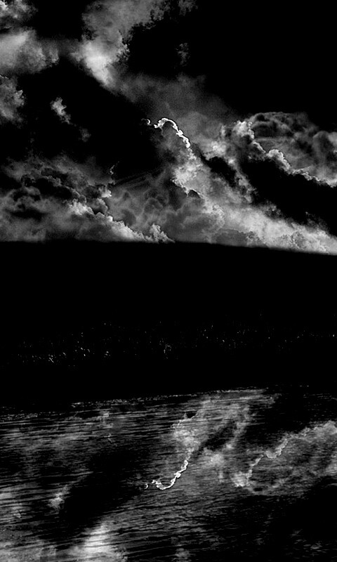 Тучи над лугом обои