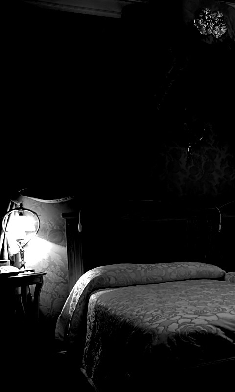 Спальня обои