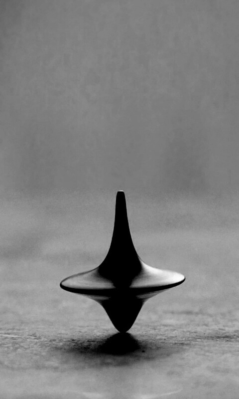 Волчок обои