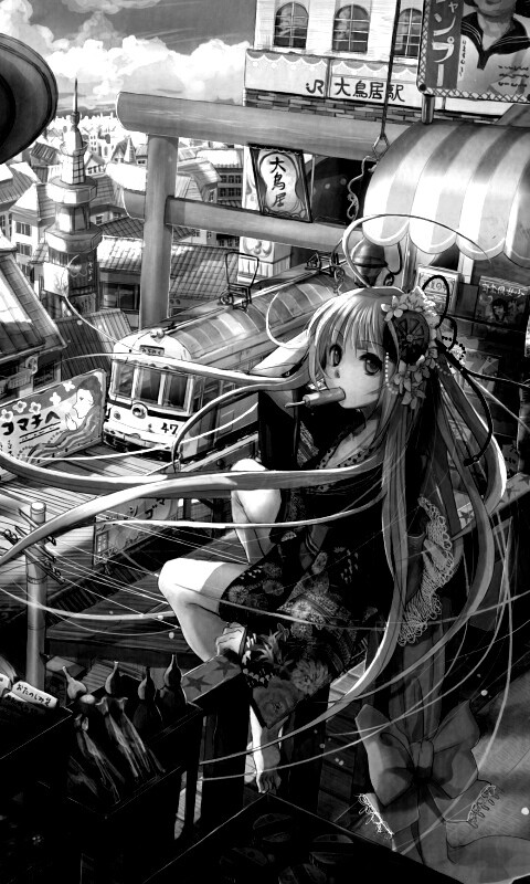 Девочка ест мороженное обои