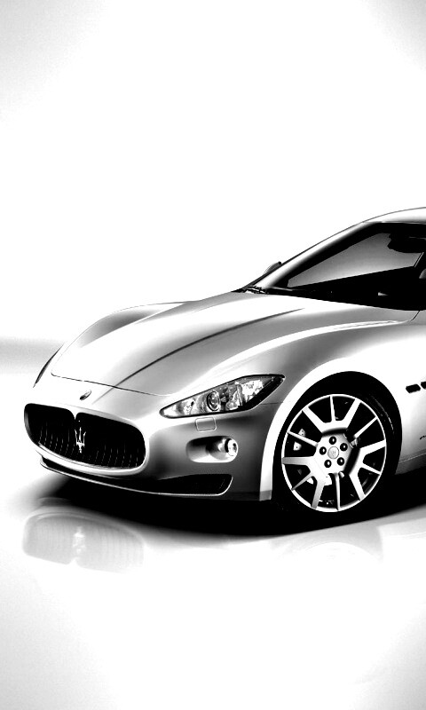 Грандтуризмо на белом фоне обои