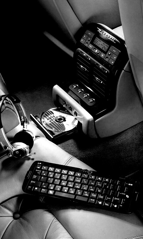 Салон Quattroporte обои