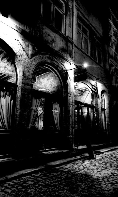 Ночная улочка обои