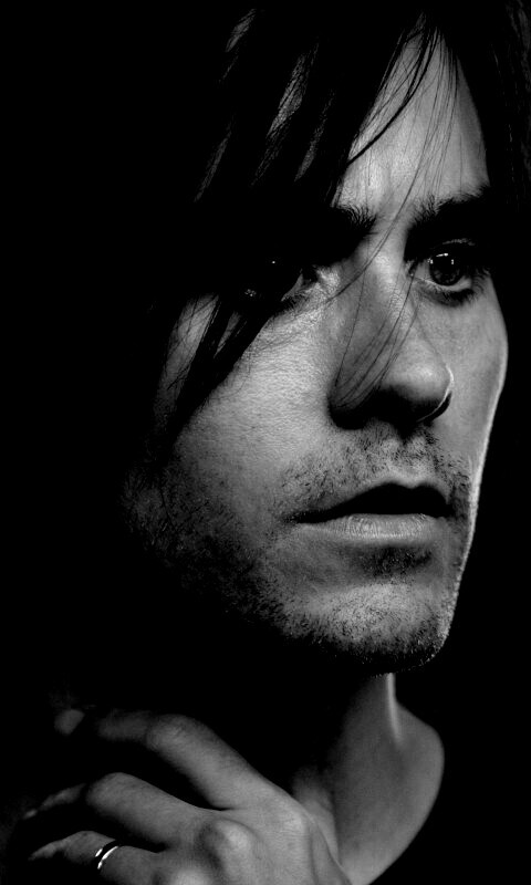 Джаред  Лето недоумевает обои