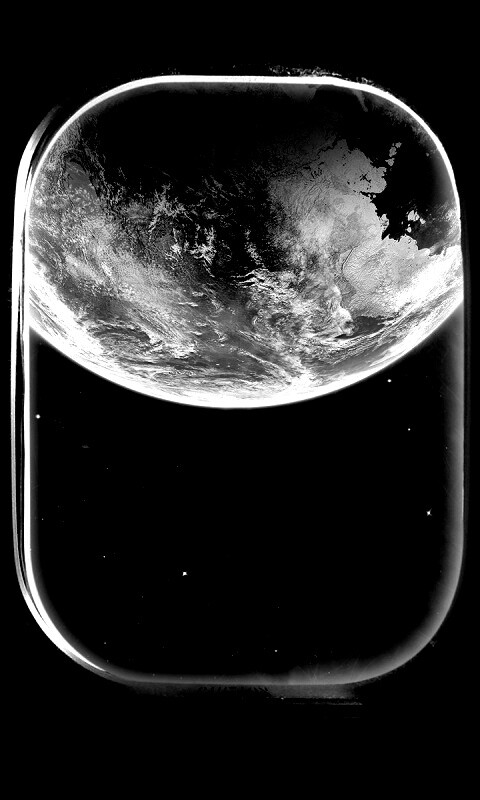 Вид на Землю из иллюминатора космической станции обои