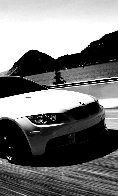 Желтый BMW обои