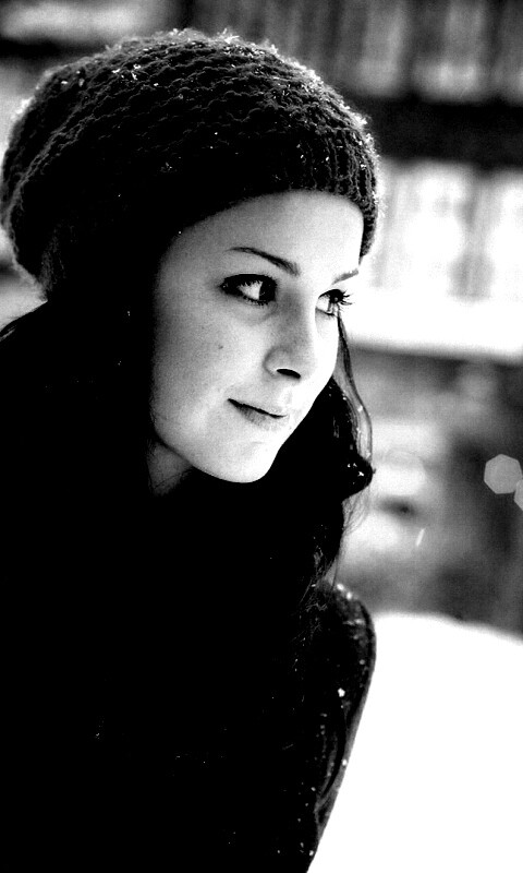 Девушка зимой обои