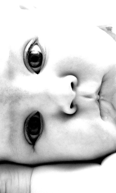 Задумчивый обои