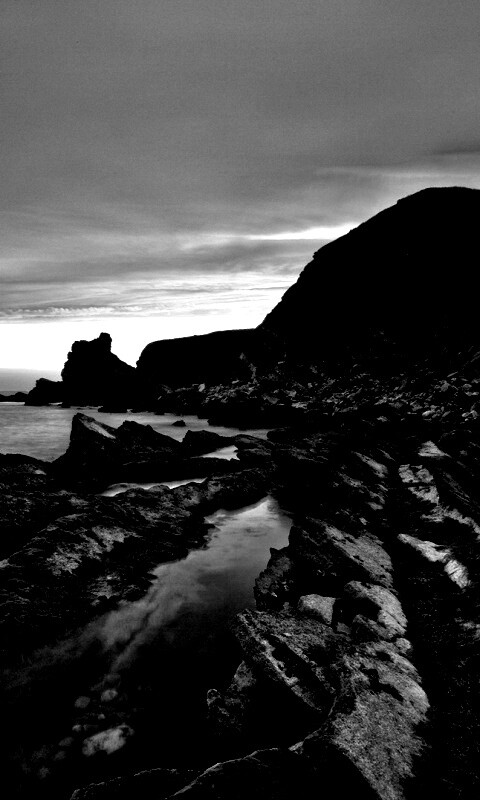 Скалистый берег обои