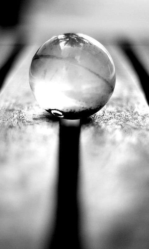 Стеклянный шарик обои