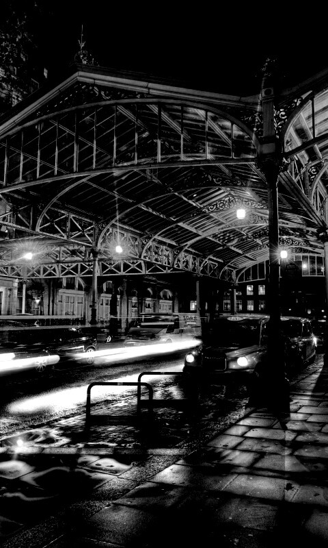 Город под фонарями обои