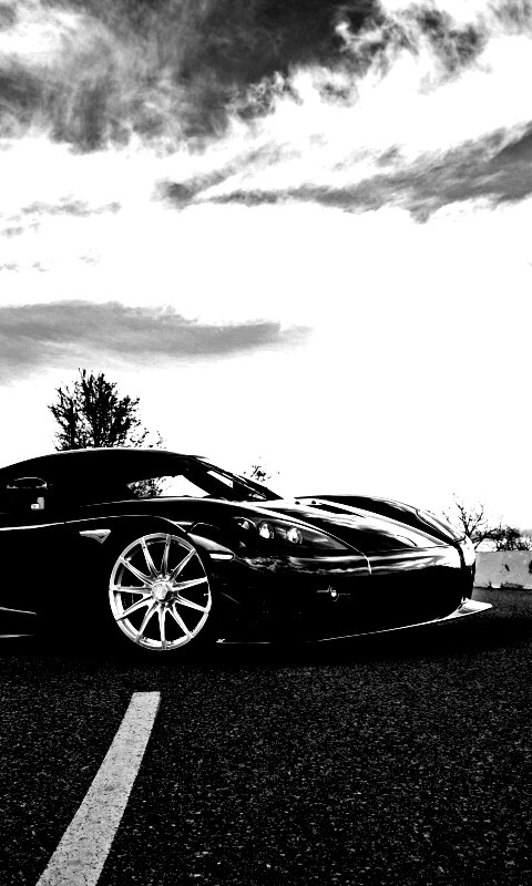 Черный кёнигсег обои