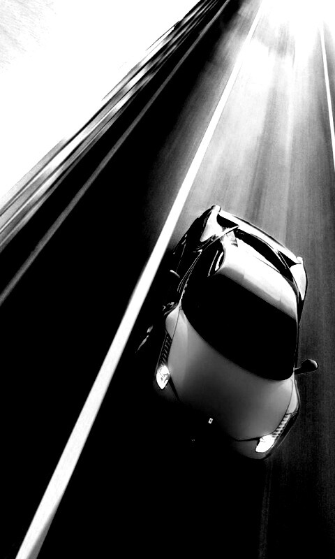 Суперкар на трассе обои