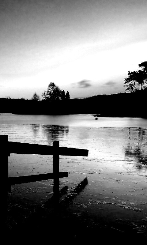 Красивый закат на озере обои