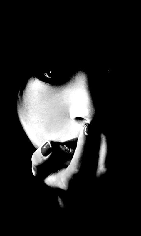 Экстравагантная девушка обои