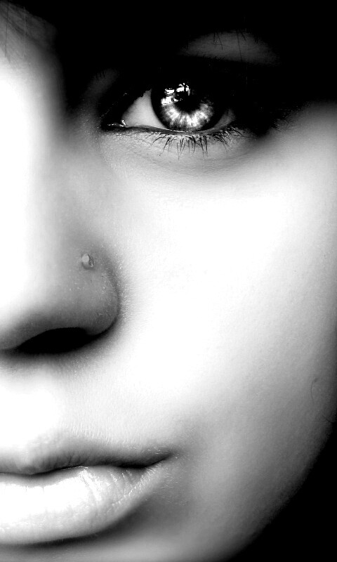 Лицо крупным планом обои