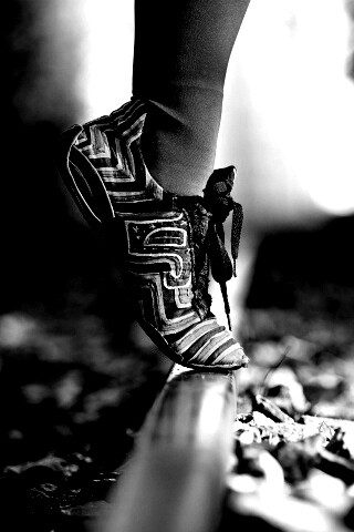 Разноцветные кроссовки обои