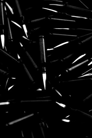 Черные патроны обои