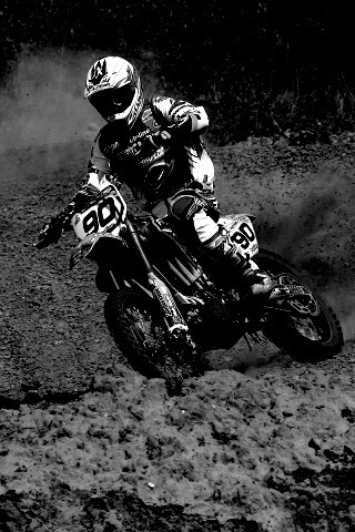 На мототреке обои