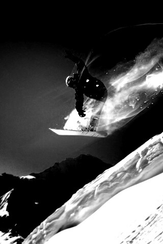 Сноубордист в прыжке обои