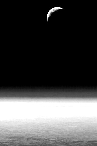 Луна над горизонтом обои