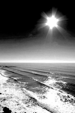 Солнце над морем обои