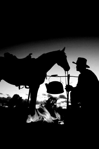 Ковбой на привале обои
