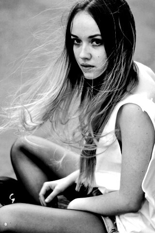 Девушка в образе модели обои