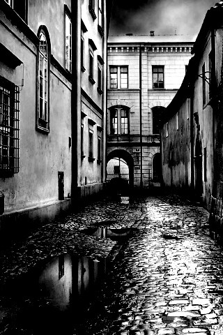 Проходной дворик обои