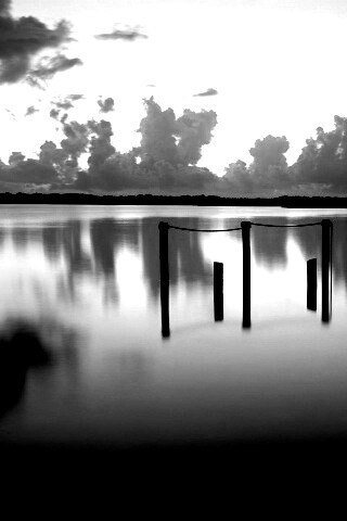 Остров вдалеке обои