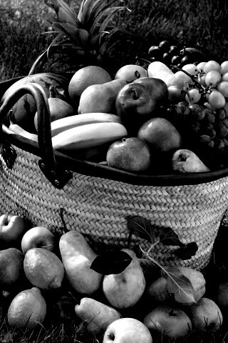 Корзина с фруктами обои