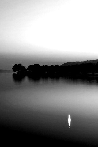 Сумерки над озером обои