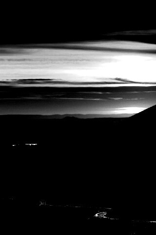 Закат на склонах гор обои