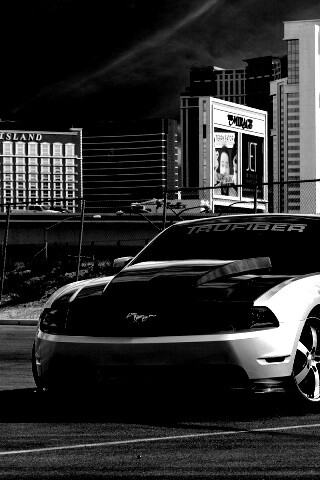 Тюнингованный Форд Мустанг обои