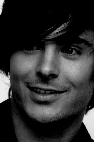 Зак Эфрон обои