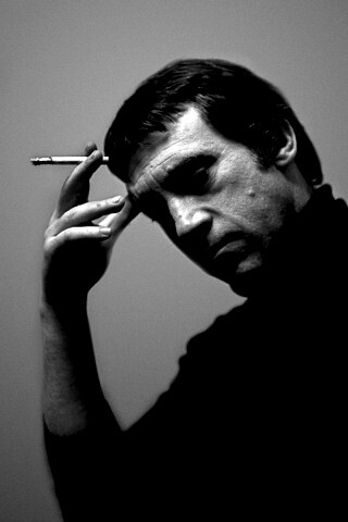 Владимир Высоцкий с сигаретой в руке обои